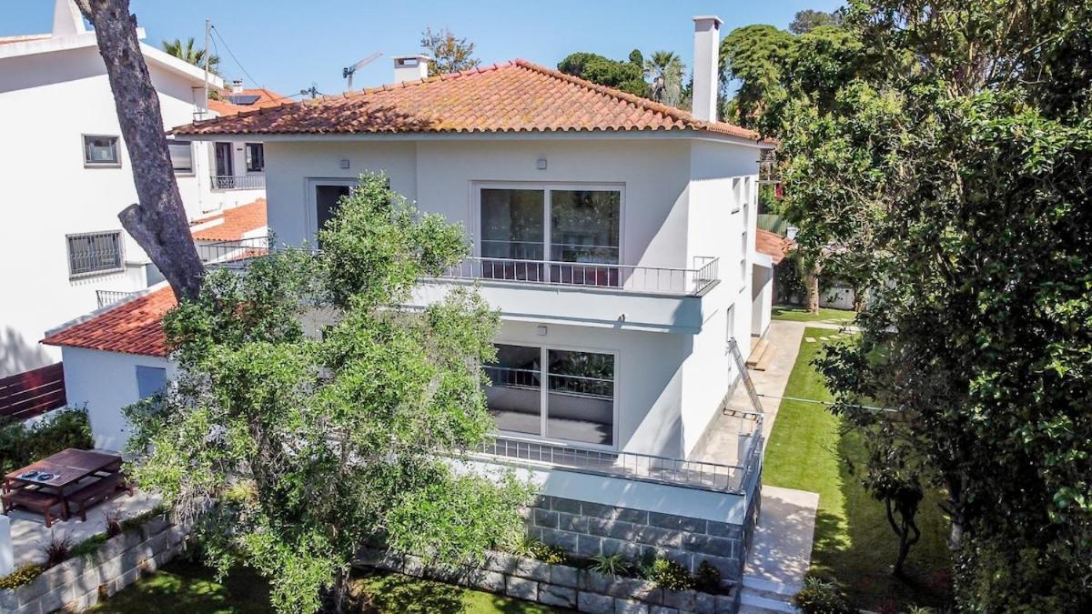 - Private Pool Villa Cascais